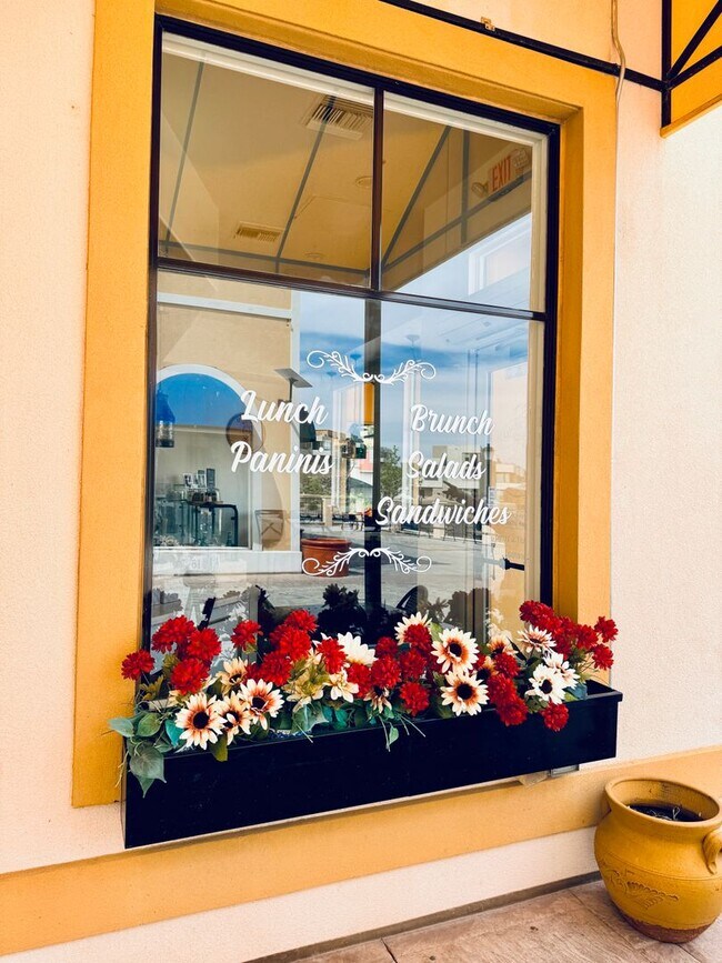 Building Photo - Live in the heart of Lake Las Vegas Village!