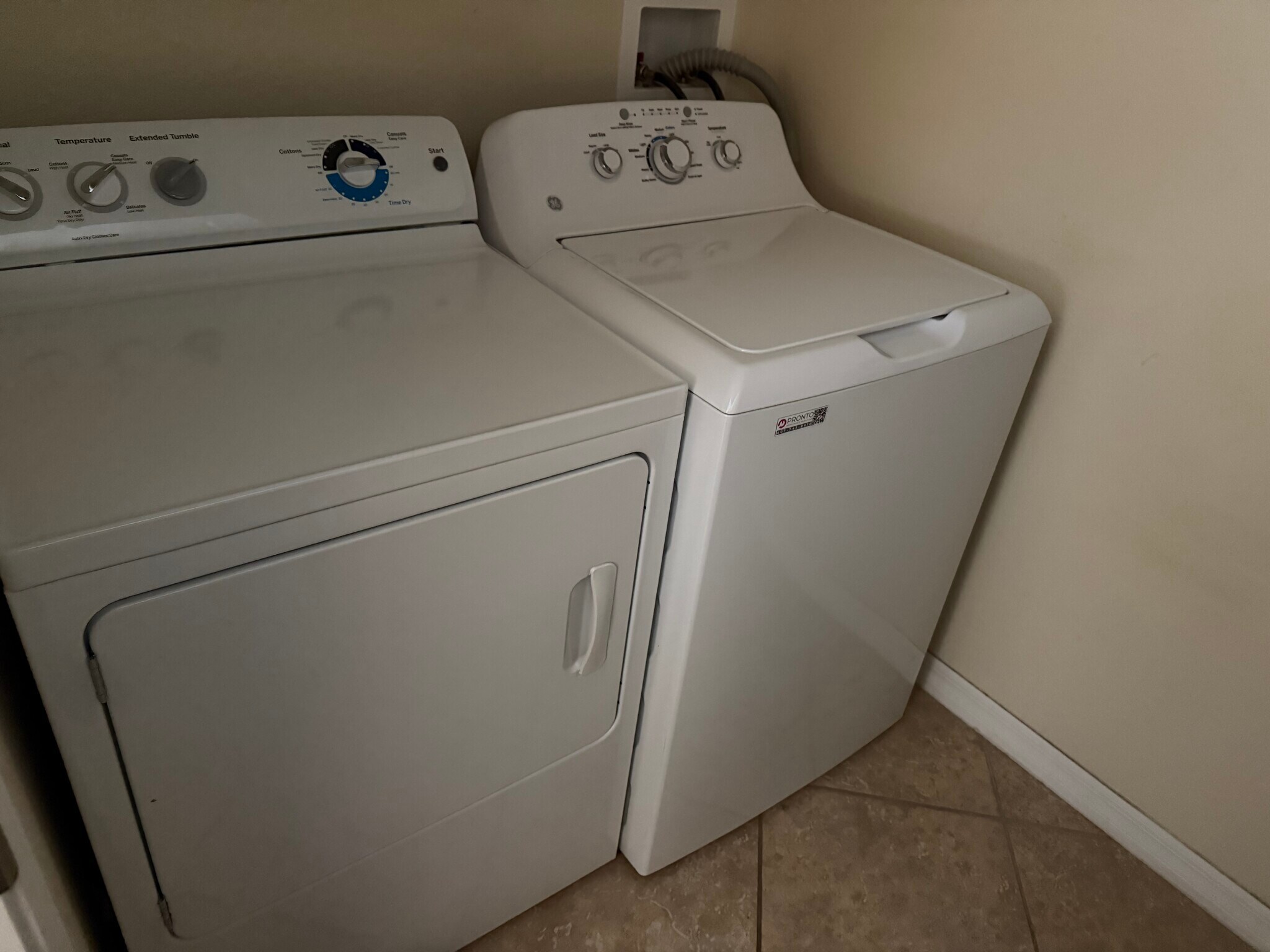 Building Photo - 3293 Rodrick Cir