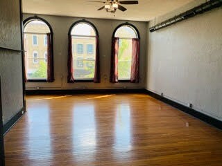 Living room - 146 W Main St