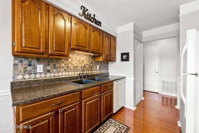 Building Photo - 131 Beverly Hl Ter