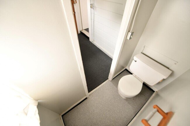 Building Photo - 2111 Vine St