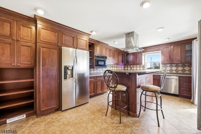 Building Photo - 65 Ridge Ave