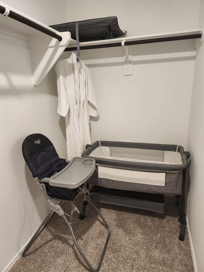 Building Photo - 6055 Diamond Vis Ct