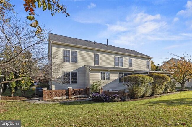 Building Photo - 18953 Longhouse Pl