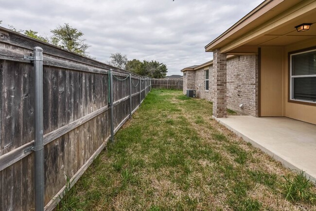 Building Photo - 1705 Ute Trail