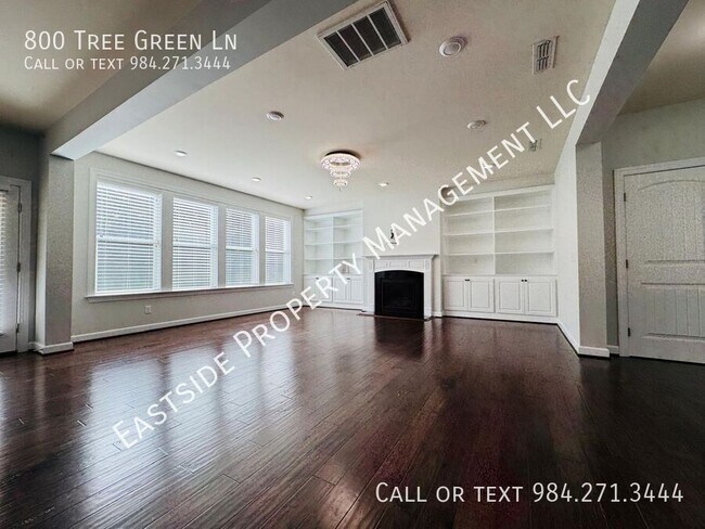 Building Photo - 800 Tree Green Ln
