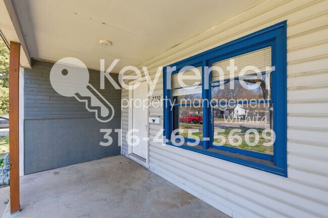 Building Photo - 2322 S Emporia St