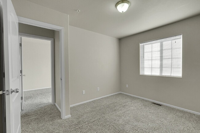 Building Photo - $1,895.95, 3-bed, 2.5-bath townhome located in Colorado Springs.
