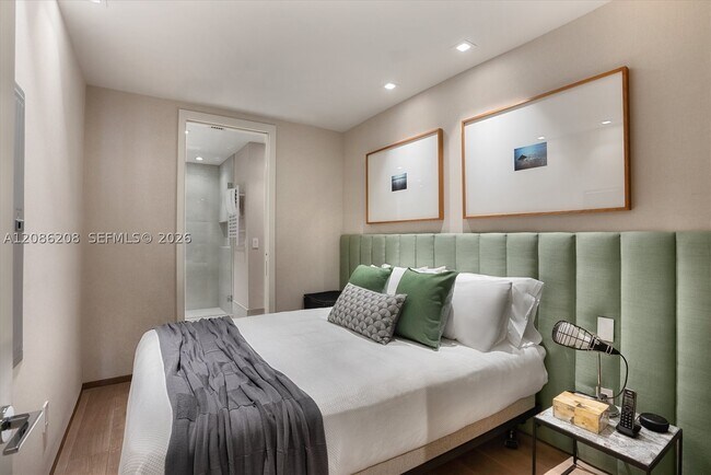 Building Photo - 10203 Collins Ave