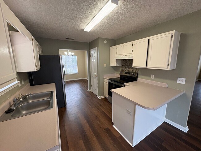 Building Photo - Great Georgetown Home