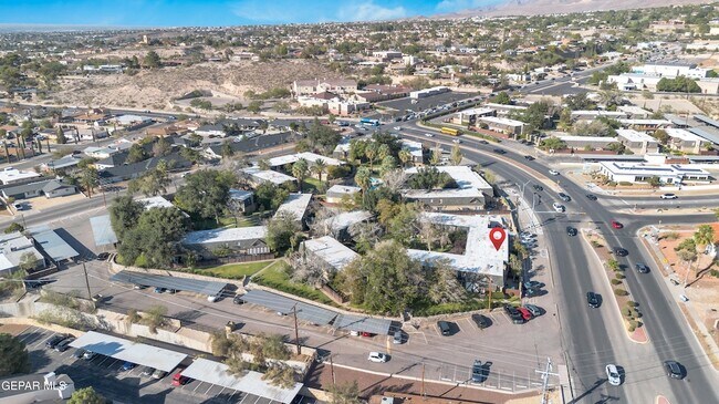 Building Photo - 350 Thunderbird Dr