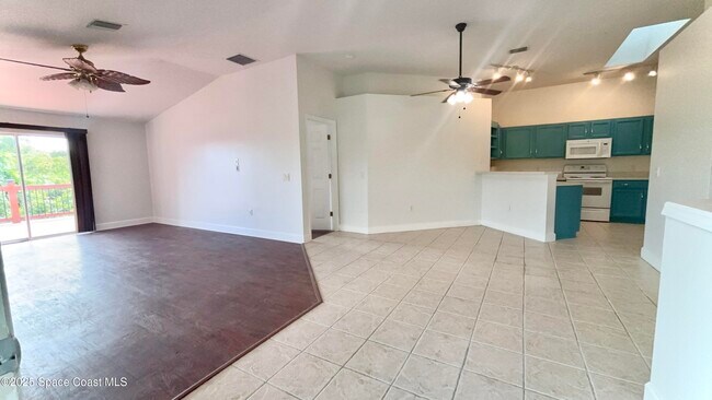 Building Photo - 3479 Horse Creek Cir