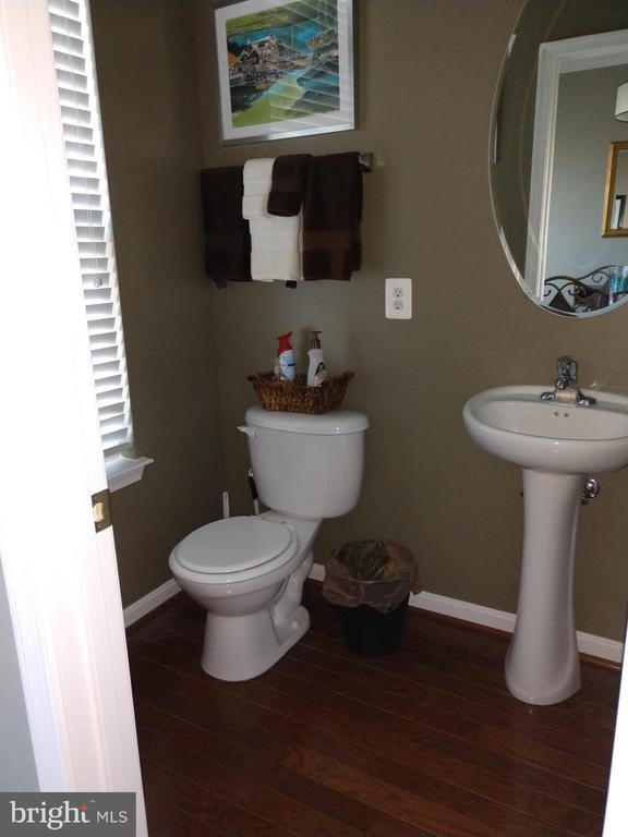 Building Photo - 5627 Lanier Ave