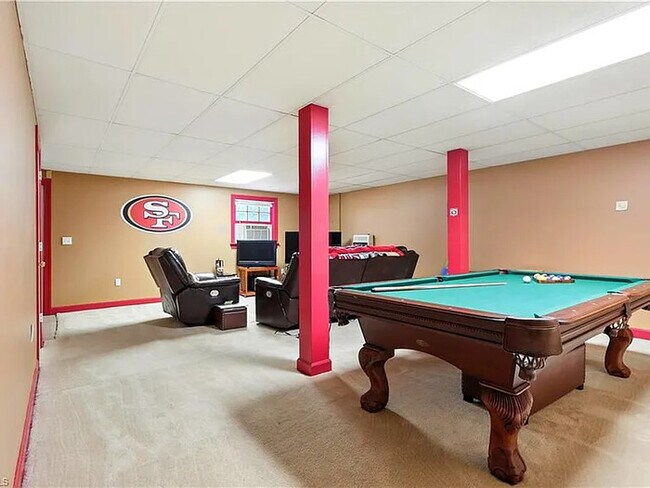 Building Photo - Earn Wealth While Leasing - Like a Homeown...