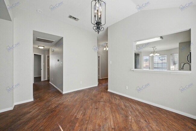 Building Photo - 1012 Waterview Dr
