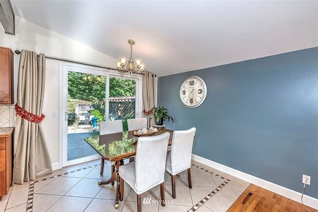 Building Photo - 3-Bedroom Lynnwood Home Near Light Rail with Central A/C & Backyard Oasis