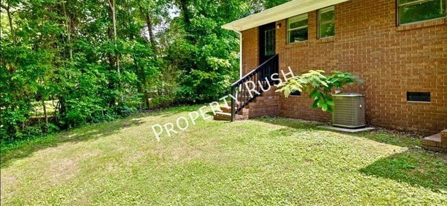 Building Photo - 555 E Garden Farm Rd