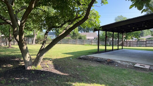 Building Photo - 8579 Renford Ct