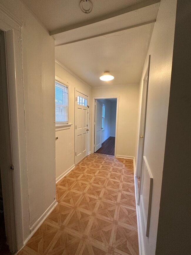 Building Photo - 805 N Buchanan Blvd