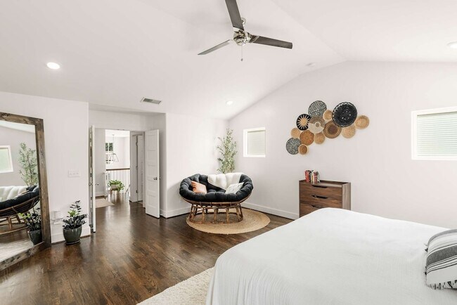 Building Photo - 429 Westboro Dr