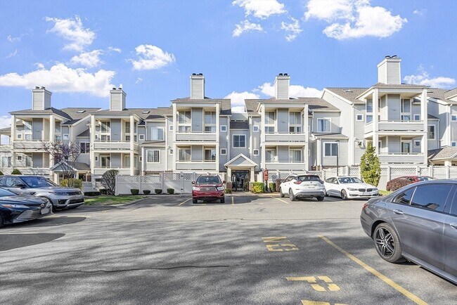 Building Photo - 200 Falls Blvd