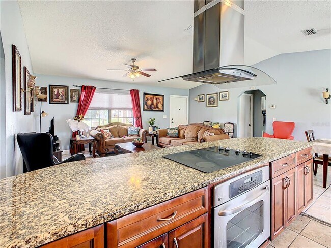 Building Photo - 853 Blanc Ct