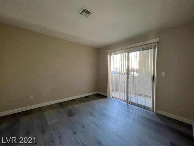 Building Photo - 6250 W Flamingo Rd