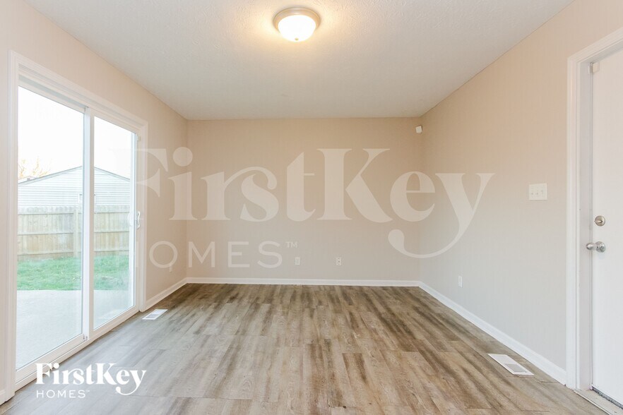 Building Photo - 5357 Traditions Dr