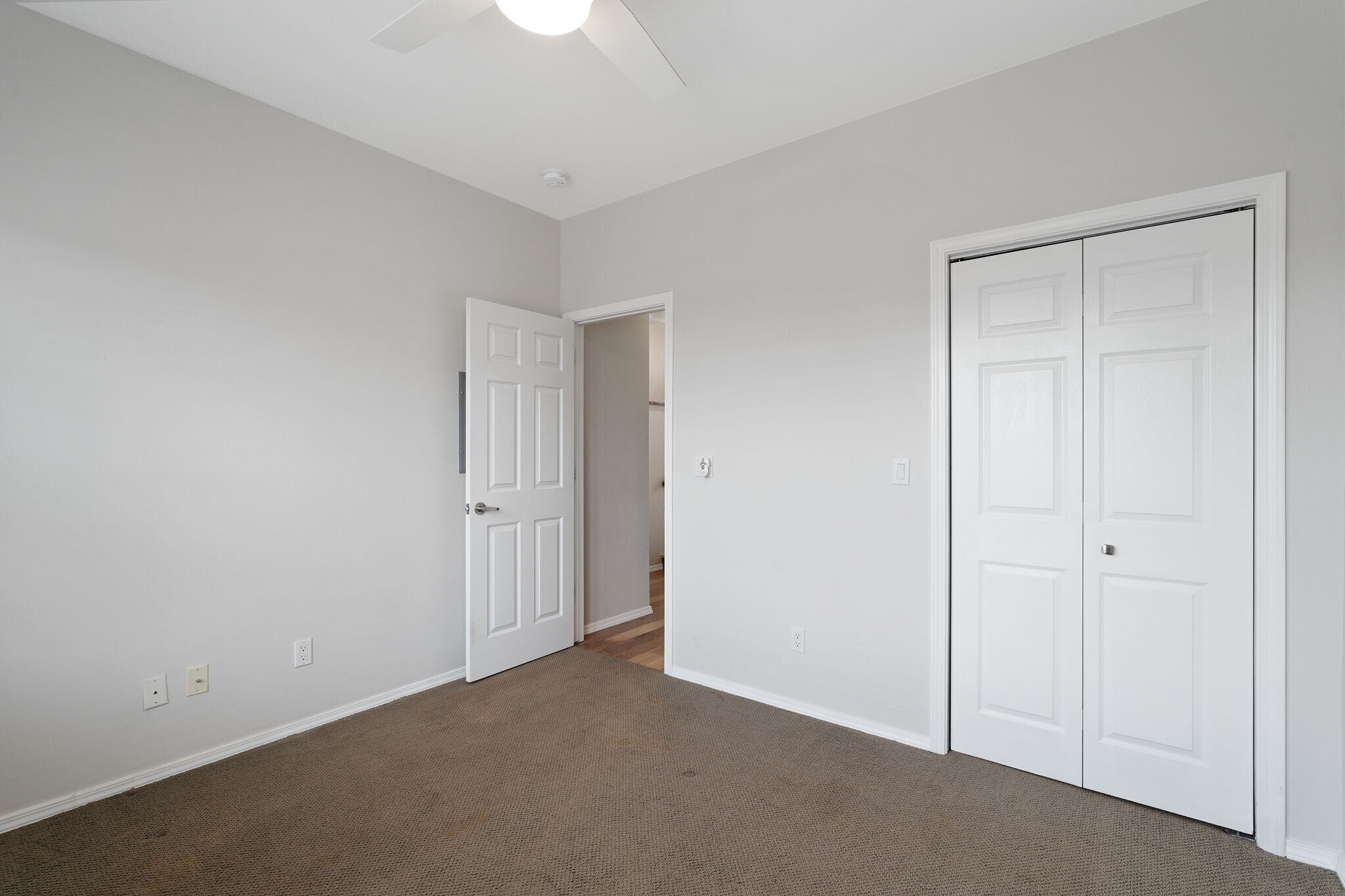 Building Photo - 663 Bishops Lodge Rd