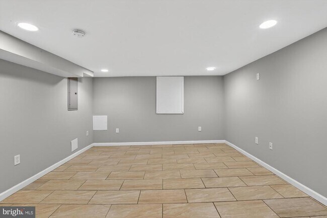 Building Photo - 1626 N 25th St