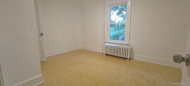 Building Photo - 13 Springside Ave