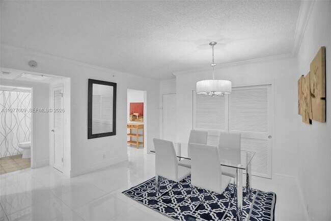 Building Photo - 2501 S Ocean Dr