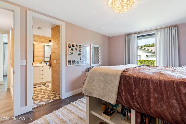 Building Photo - 4096 Ponte Vedra Blvd