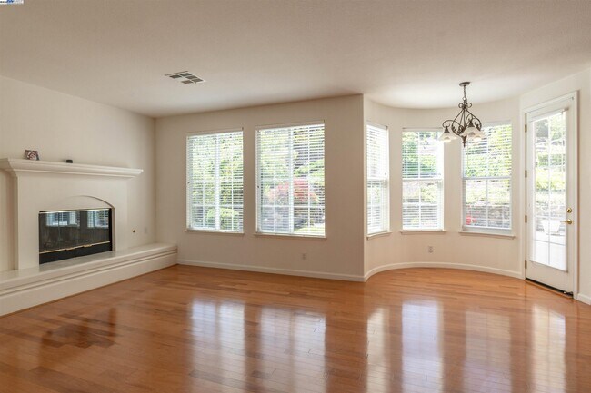 Building Photo - 1260 Ustilago Dr