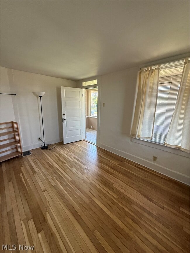 Building Photo - 809 Shinnick St