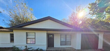 Building Photo - Completely remodeled