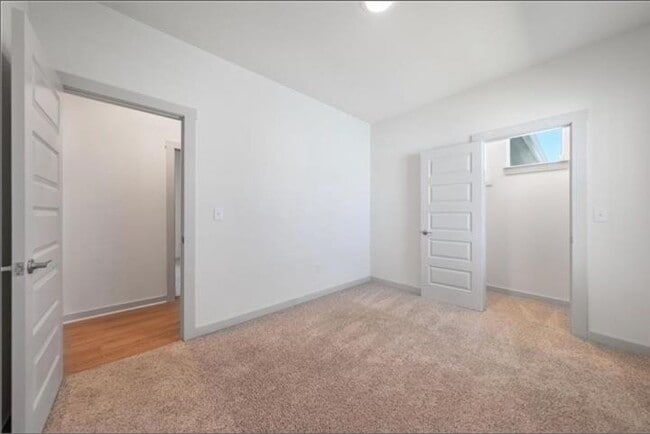 Building Photo - 10805 Meris Ln