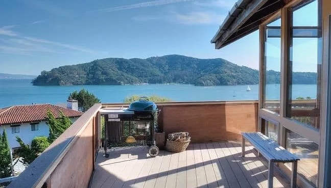 Building Photo - 2381 Paradise Dr