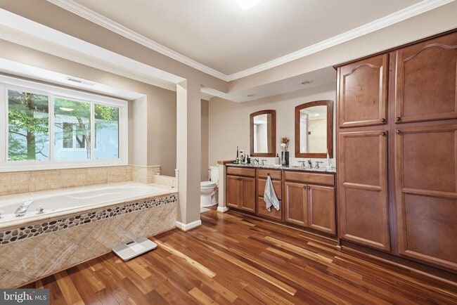 Building Photo - 47656 Pennrun Way