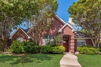 Building Photo - 8555 Clearcreek Cir