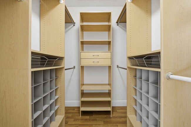 Building Photo - 454 Westree Ln