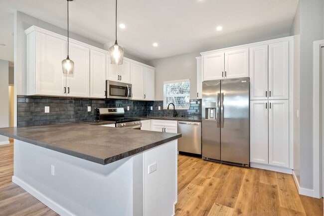 Building Photo - 6834 Tower St