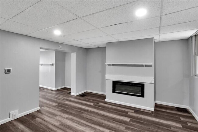 Building Photo - 3246 Richardson Ave