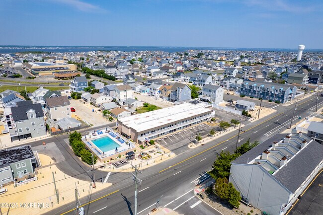 Building Photo - 1681 NJ-35