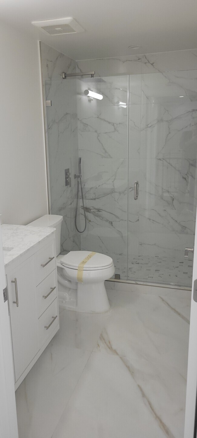 Building Photo - 2515 Foothill Blvd