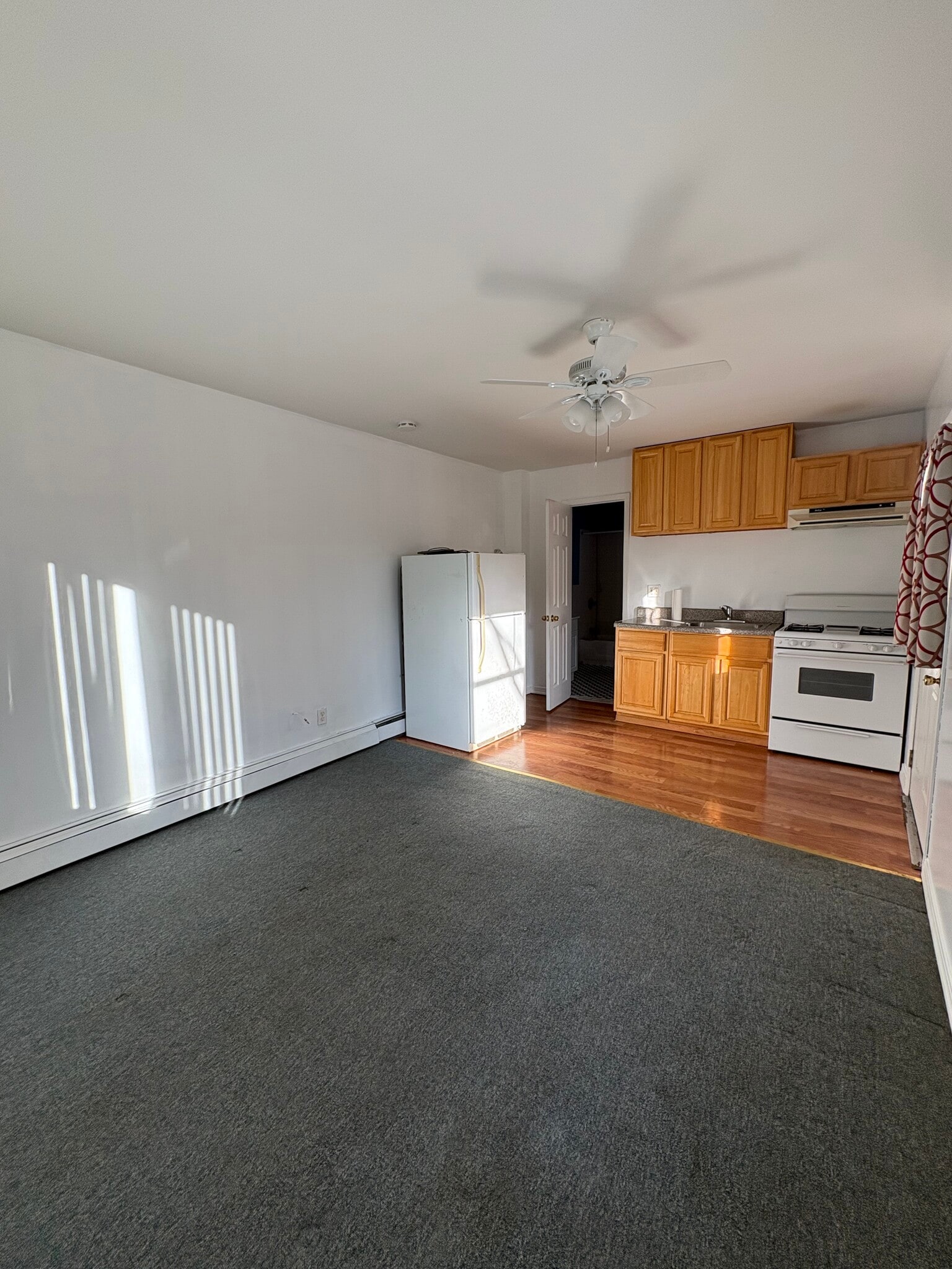 Building Photo - 839 W Fingerboard Rd