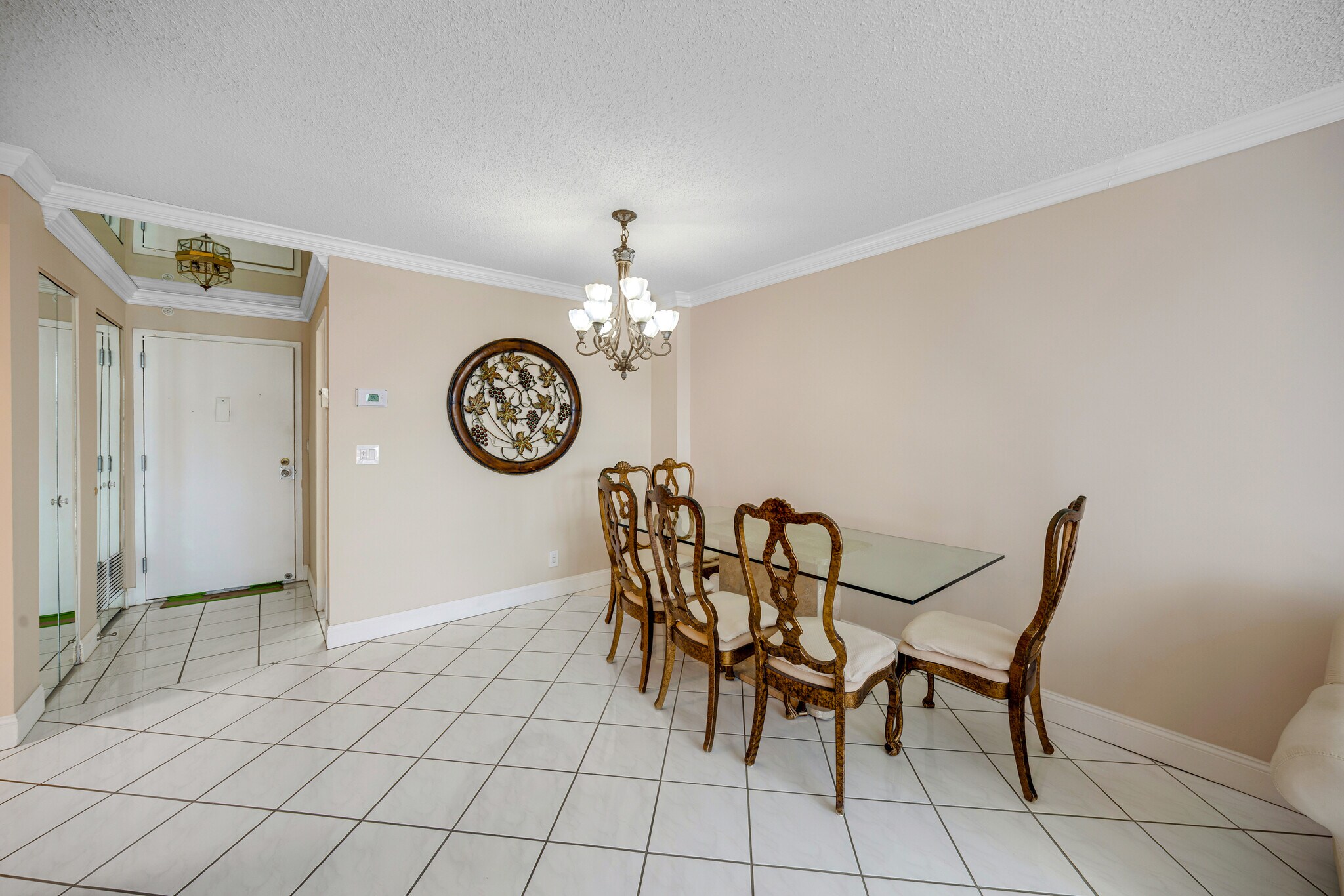 Building Photo - 2017 S Ocean Dr