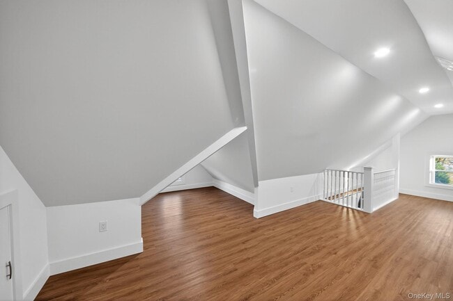 Building Photo - 153 Franklin Ave