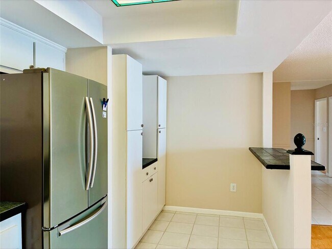 Building Photo - 800 S Gulfview Blvd