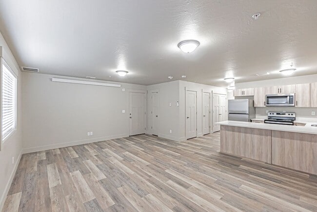 Building Photo - 6227 N Silver Fox Rd